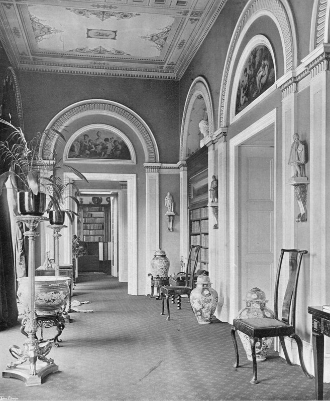 Bibliotekskorridoren av Charles Latham