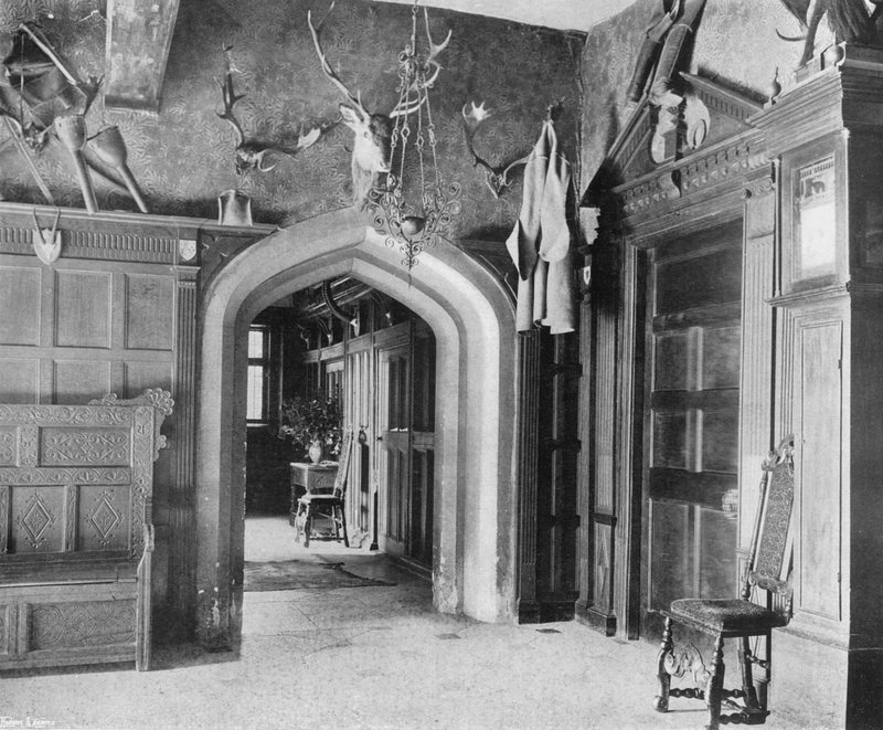 Södra entréhallen av Charles Latham