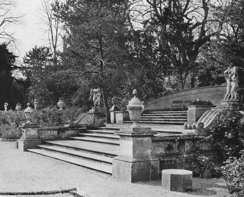 Terrassens trappa av Charles Latham
