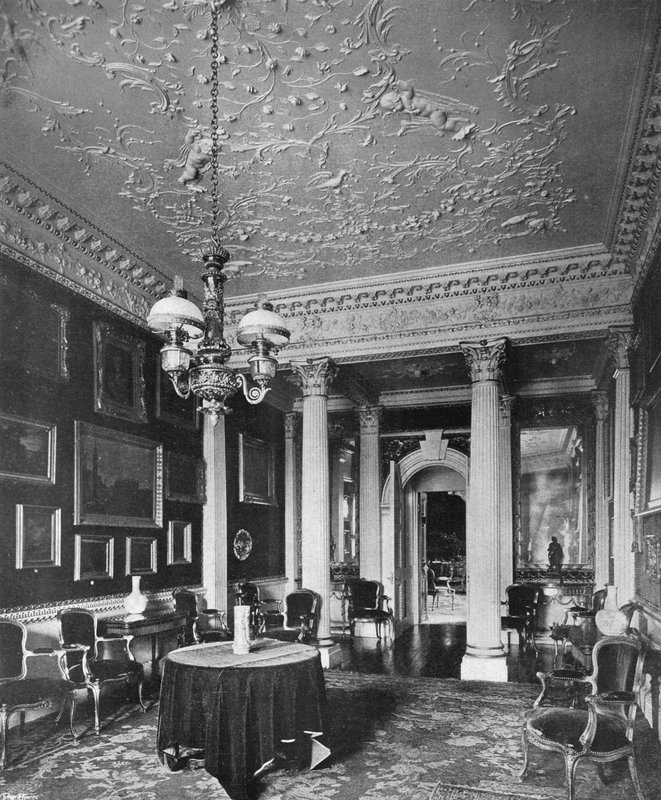 The Velvet Room (s/v foto) av Charles Latham