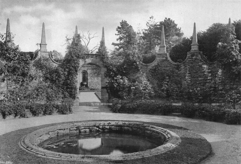 Till Rose Court av Charles Latham