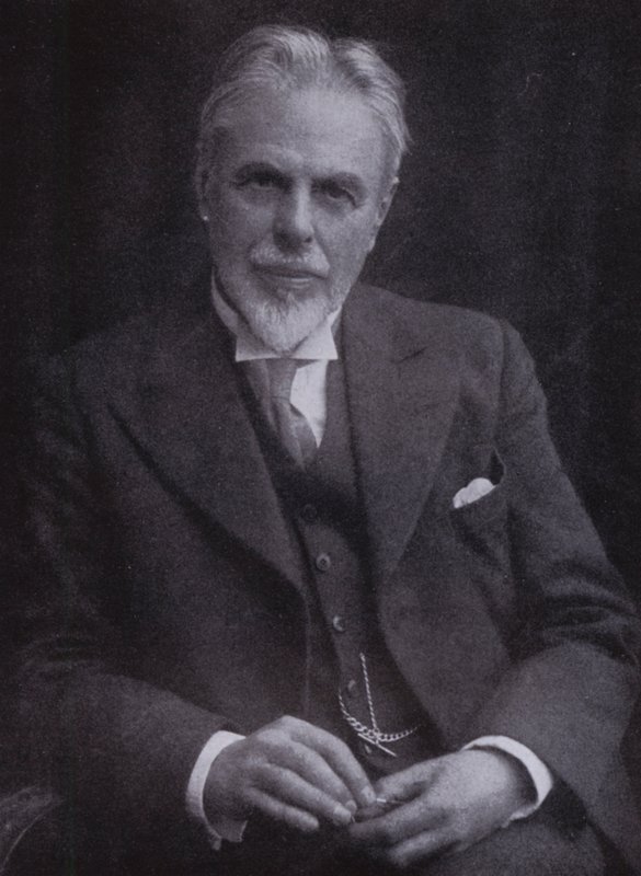 Laurence Housman (s/v foto) av Emery Walker
