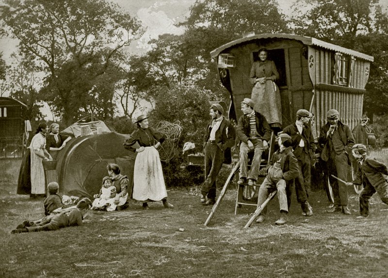 Ett zigenarläger i Essex av English Photographer