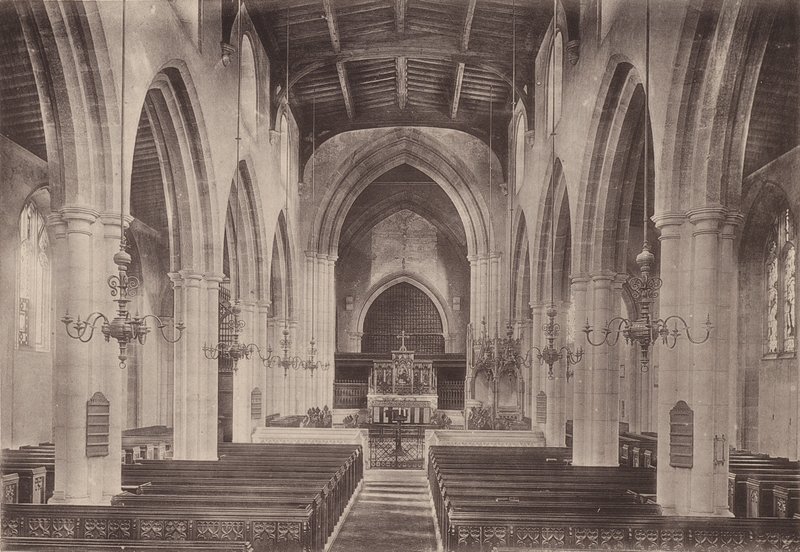 Arundel: Parish Church Interiör (s/v foto) av English Photographer