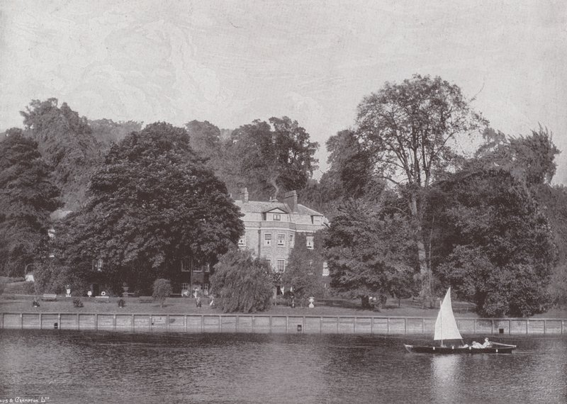 Buccleuch House, Richmond av English Photographer
