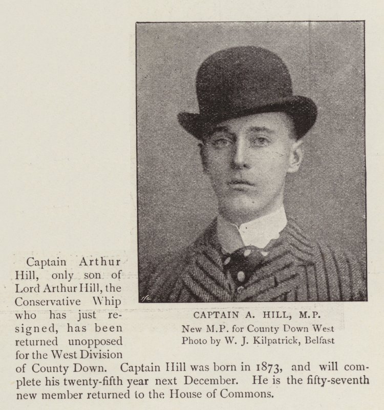 Captain A Hill, MP av English Photographer