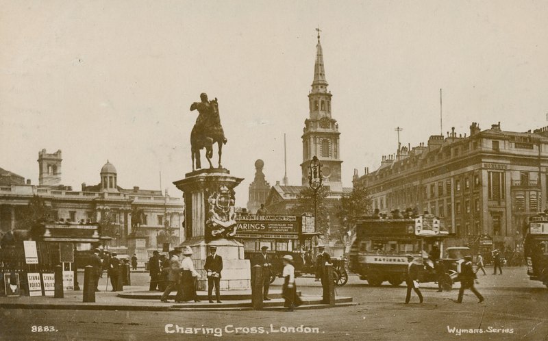 Charing Cross, London av English Photographer
