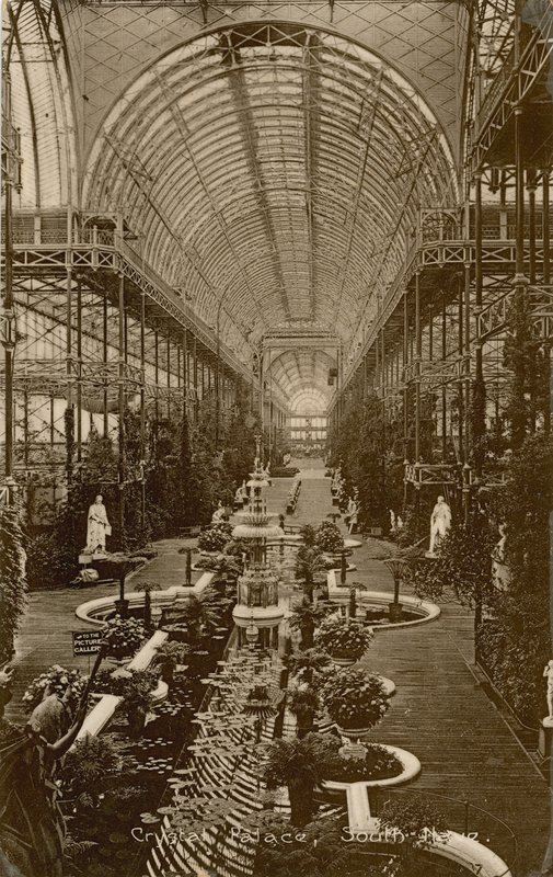 Crystal Palace, South Nave av English Photographer