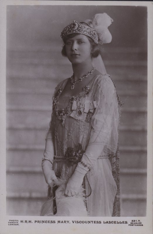 HKH Prinsessan Mary, Viscountess Lascelles (s/v foto) av English Photographer