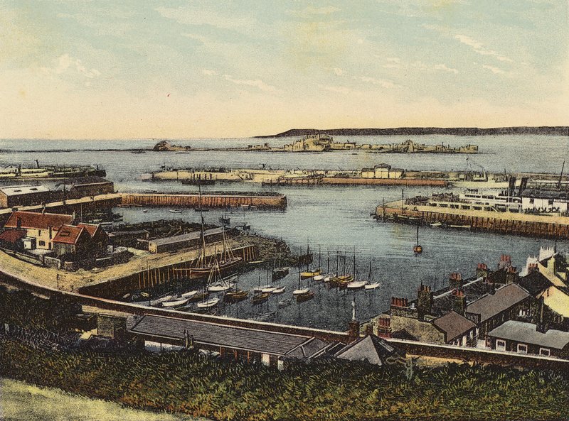 Jersey: The Harbour, St Helier (färgat foto) av English Photographer