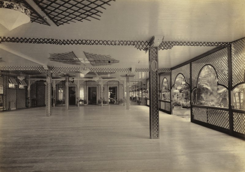 Marine Hotel, balsal, 1920 av English Photographer