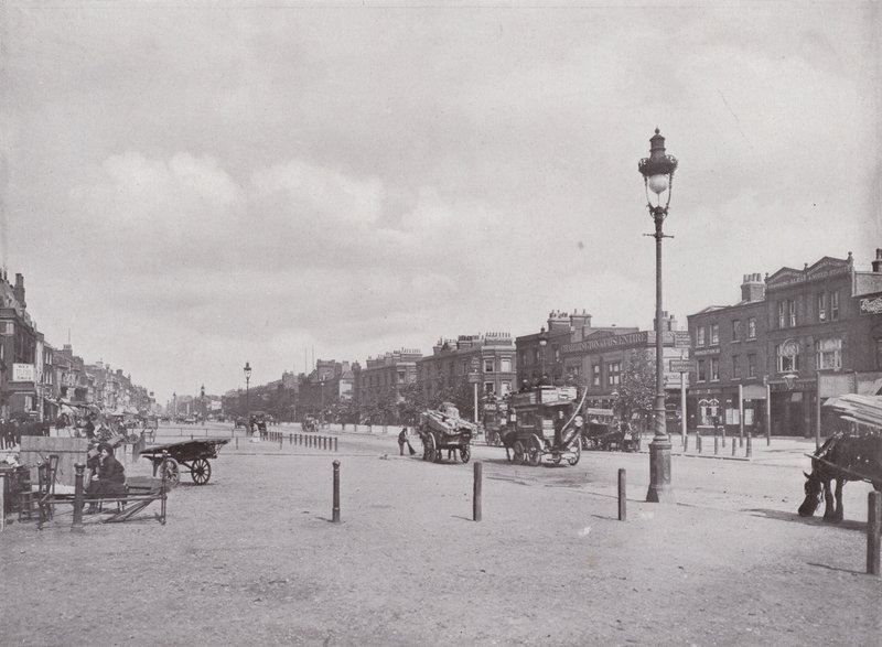 Mile End Road, österut av English Photographer