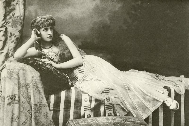Miss Langtry som Cleopatra (gravyr) av English Photographer