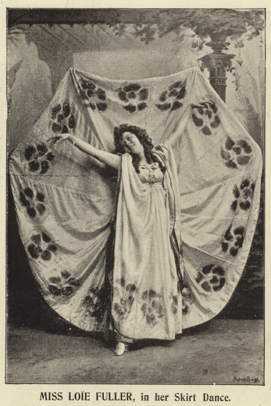 Miss Loie Fuller, i sin kjoldans av English Photographer