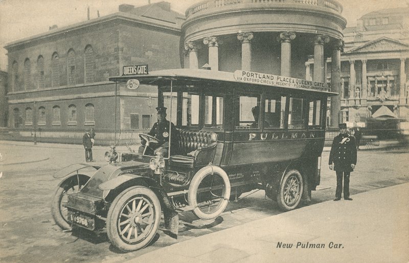 Ny Pullman bil av English Photographer