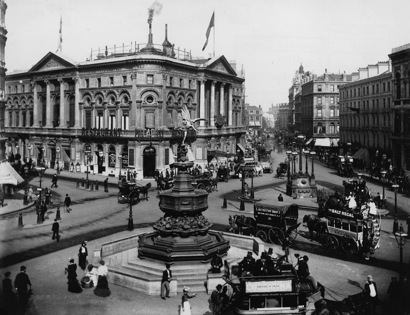 Piccadilly Circus, London av English Photographer