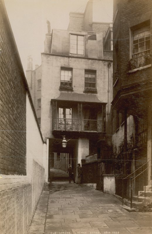 Roman Spring Baths på Strand Lane av English Photographer