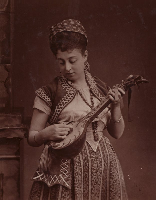 Seline Dollar av English Photographer