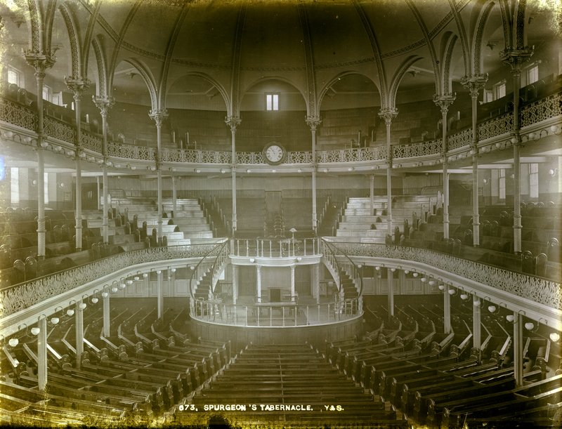 Spurgeons Tabernacle, London av English Photographer