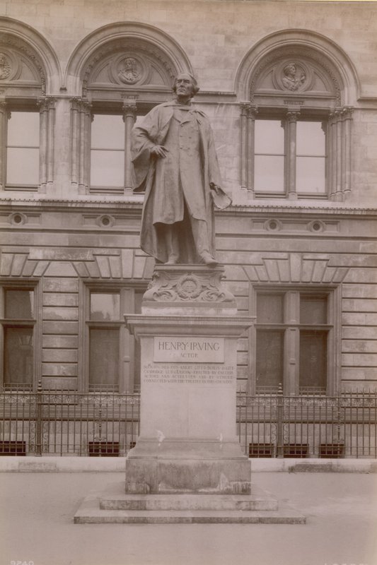 Staty av Henry Irving av English Photographer