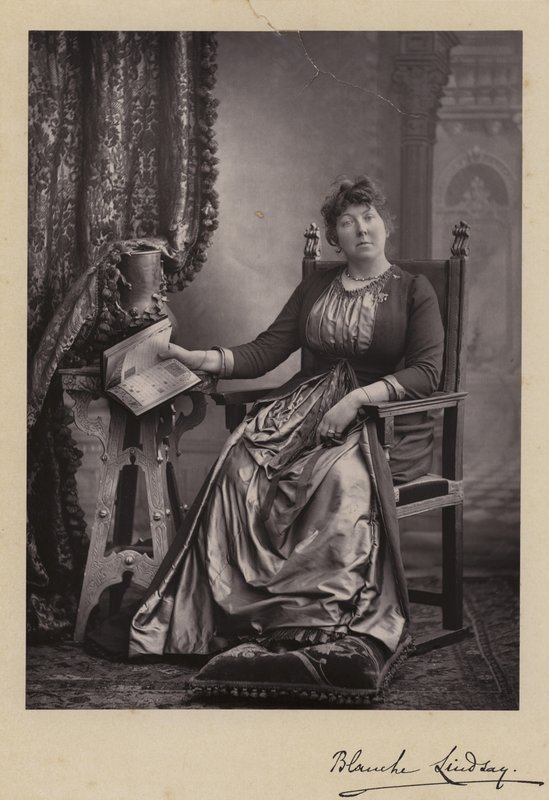 Blanche Lindsay, engelsk konstnär och poet av English School
