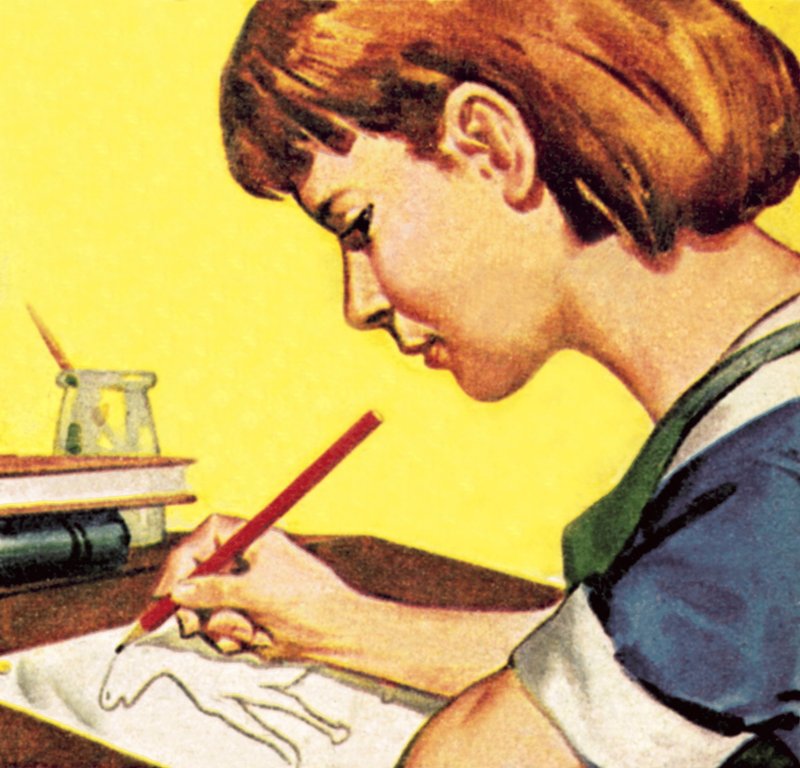 Flicka ritar med en blyertspenna av English School