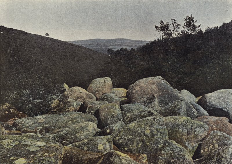 Saint-Herbor, Rochers De La Cascade av European Photographer