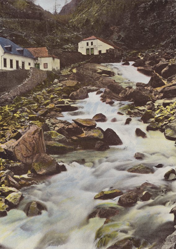 Cauterets, Petit-Saint-Sauveur vattenfall av European Photographer
