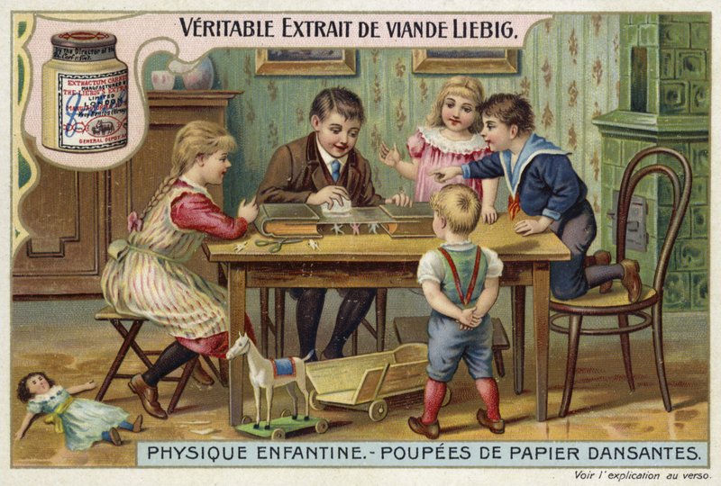 Dansande pappersdockor av European School