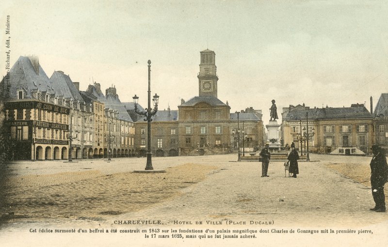 Charleville, Stadshuset, Place Ducale av French Photographer