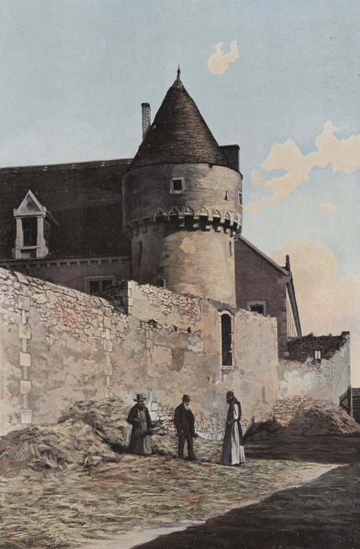 Fontgombault, Tour d