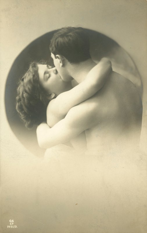 Passionerad kyss av French Photographer