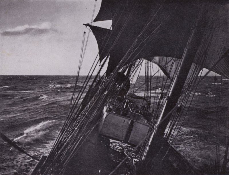 Hemresa (s/v foto) av Herbert Ponting