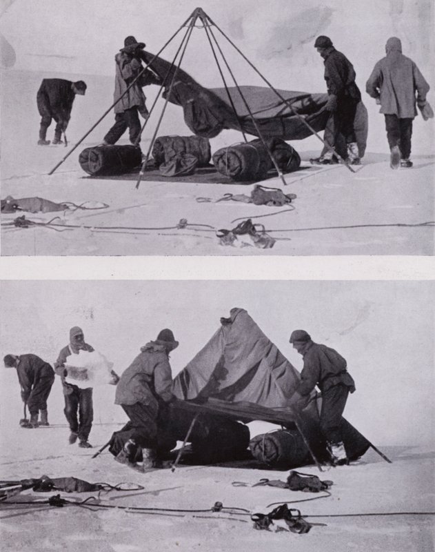 Slå upp tältet (s/v bild) av Herbert Ponting