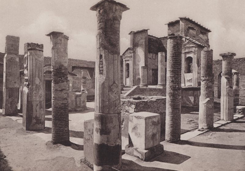 Tempio Di Iside, Temple of Isis (s/v foto) av Italian Photographer
