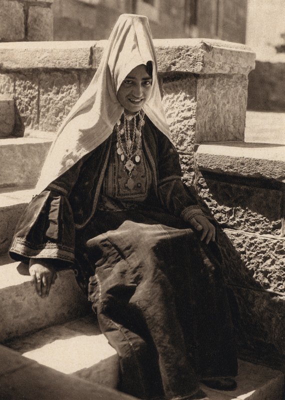 Betlehem, gift kvinna från Betlehem (s/v foto) av Karl Grober