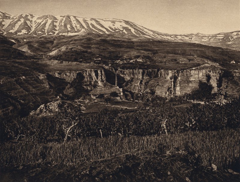 Libanon, landskap (s/v foto) av Karl Grober