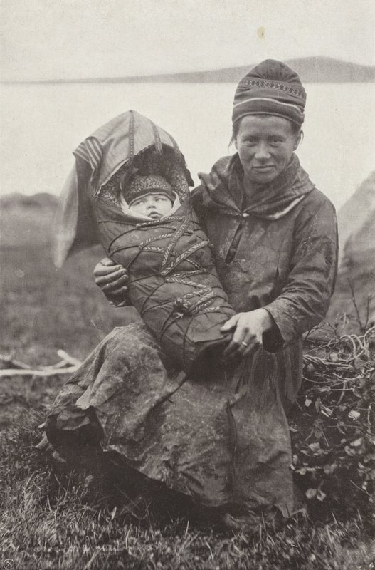 Lapp Mor och Baby av Norwegian Photographer