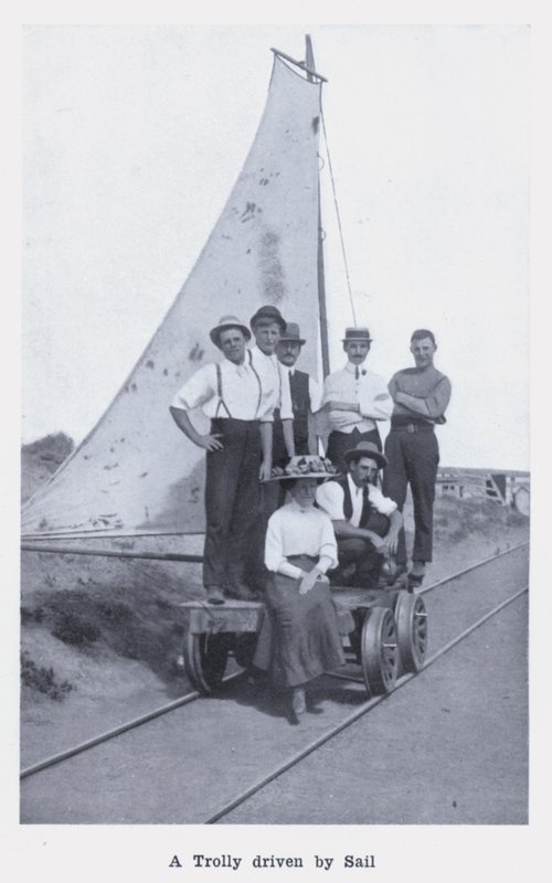 En vagn driven av segel (s/v foto) av Photographer Australian