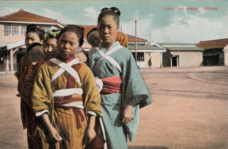 Flickor och bebisar, Japan (foto) av Photographer Japanese