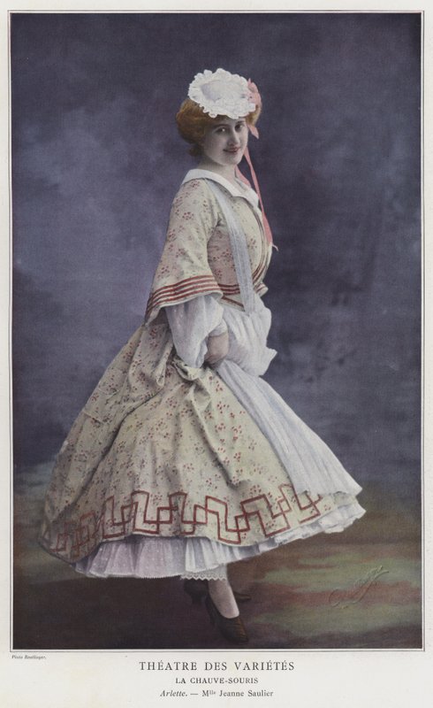 Jeanne Saulier som Arlette i La Chauve-Souris (färgad bild) av Reutlinger Studio