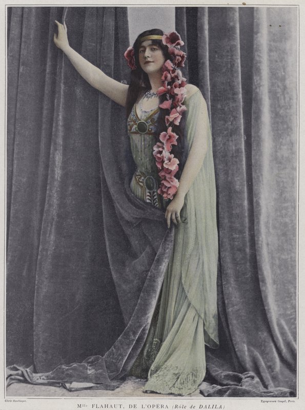 Marianne Flahaut i rollen som Dalila (färgad bild) av Reutlinger Studio